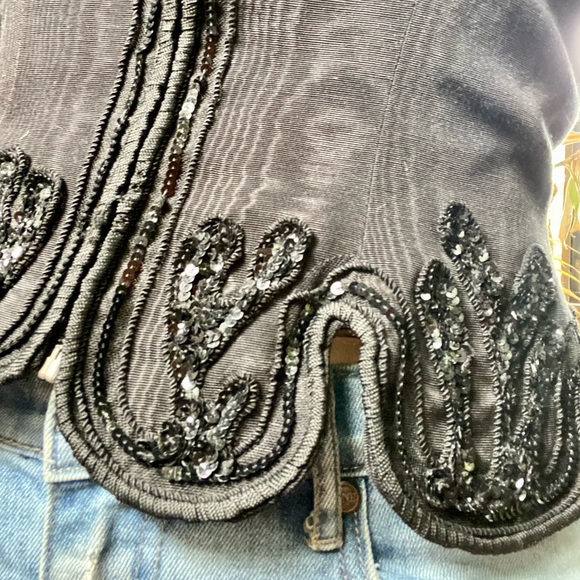 Vintage Fabrice sequence and silk waist jacket. Size small/extra small. - Picture 5 of 14